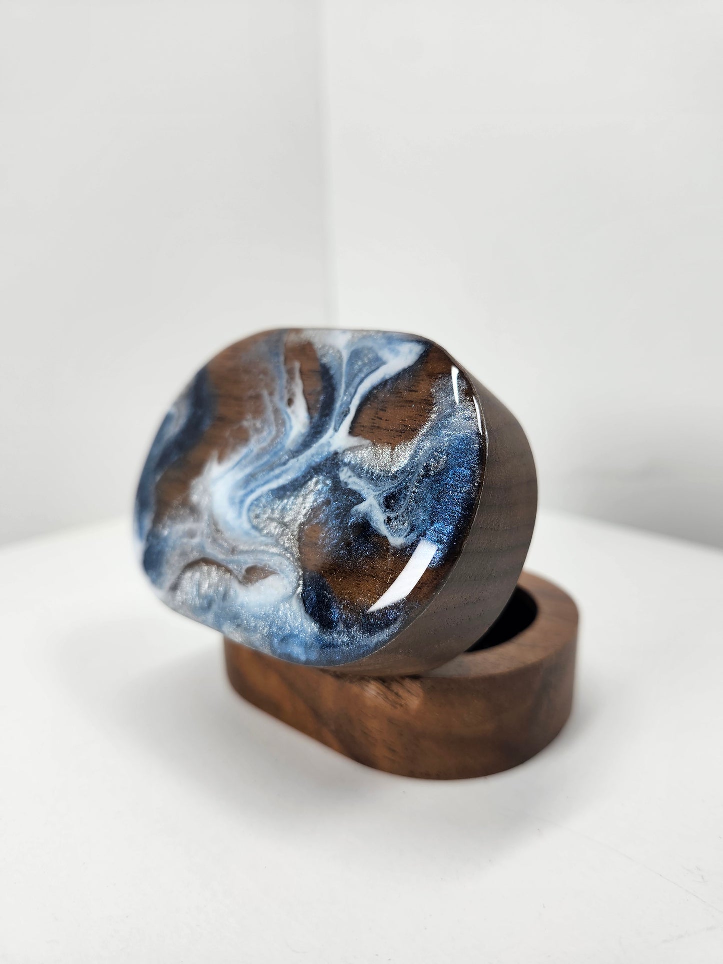 Ring box | Navy + Silver Swirls