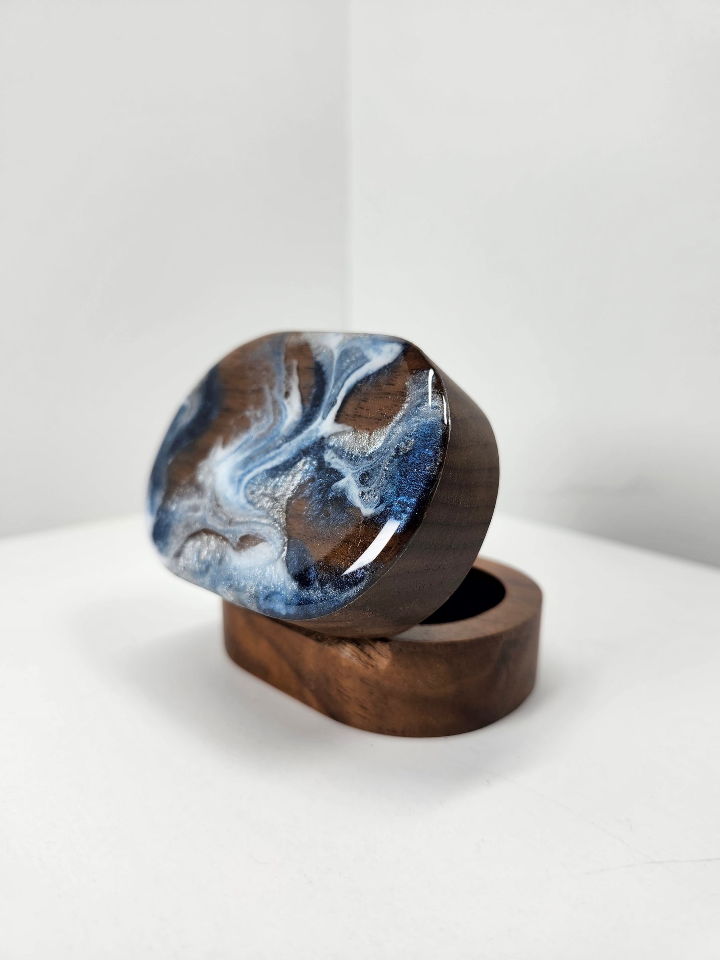 Ring box | Navy + Silver Swirls