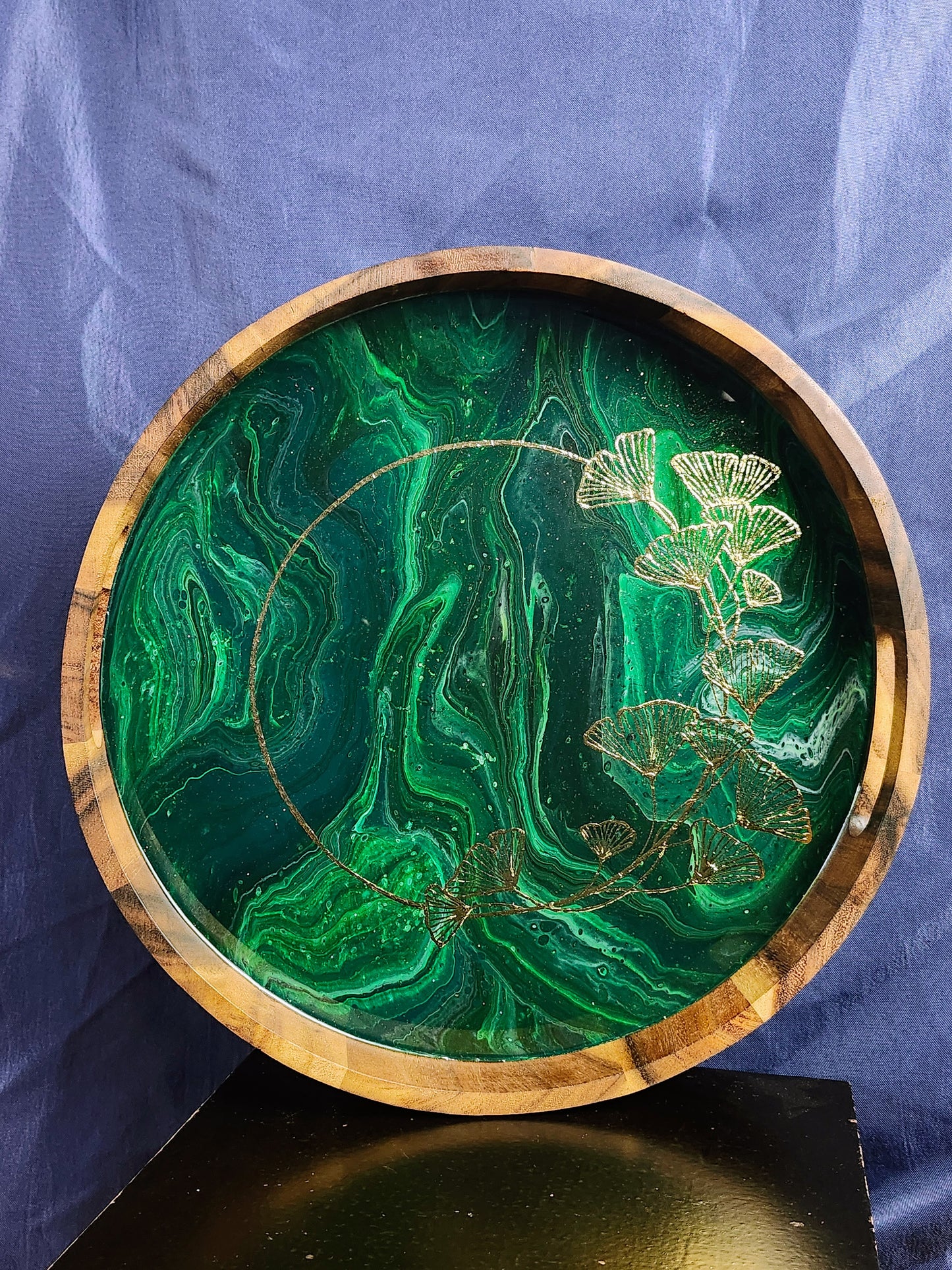 Circle Gold Ginkgo Serving Tray | Medium
