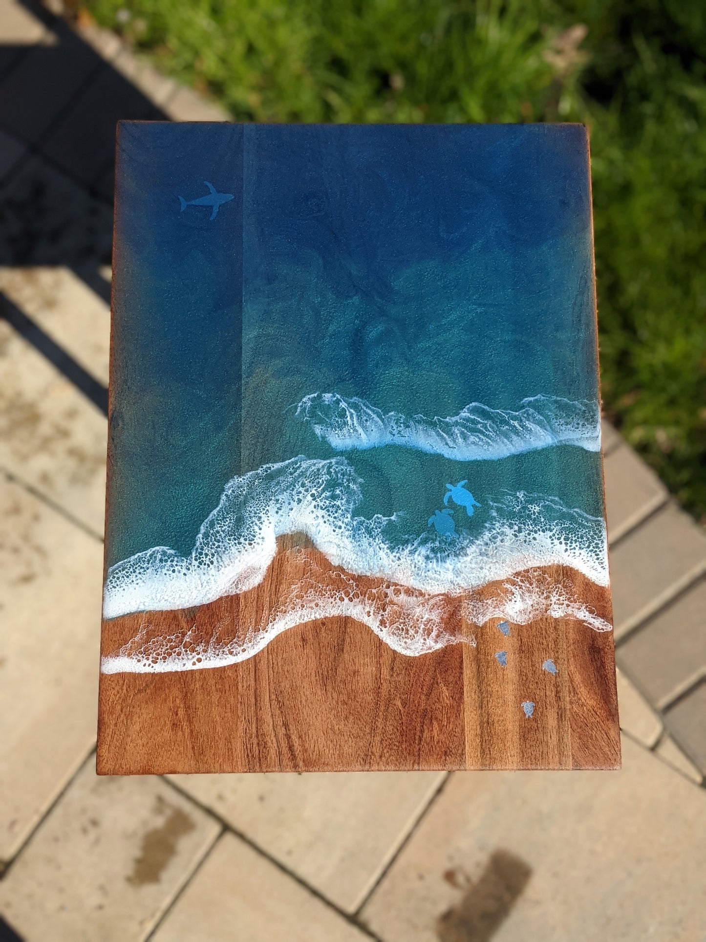 Ocean side table with drawer (matte finish)