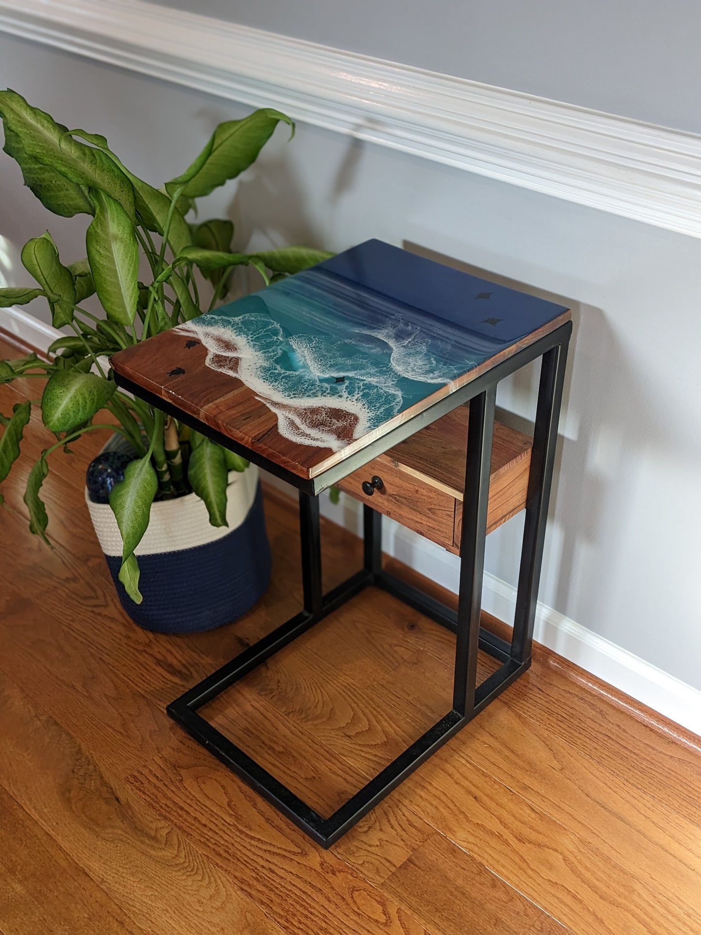 Ocean side table with drawer