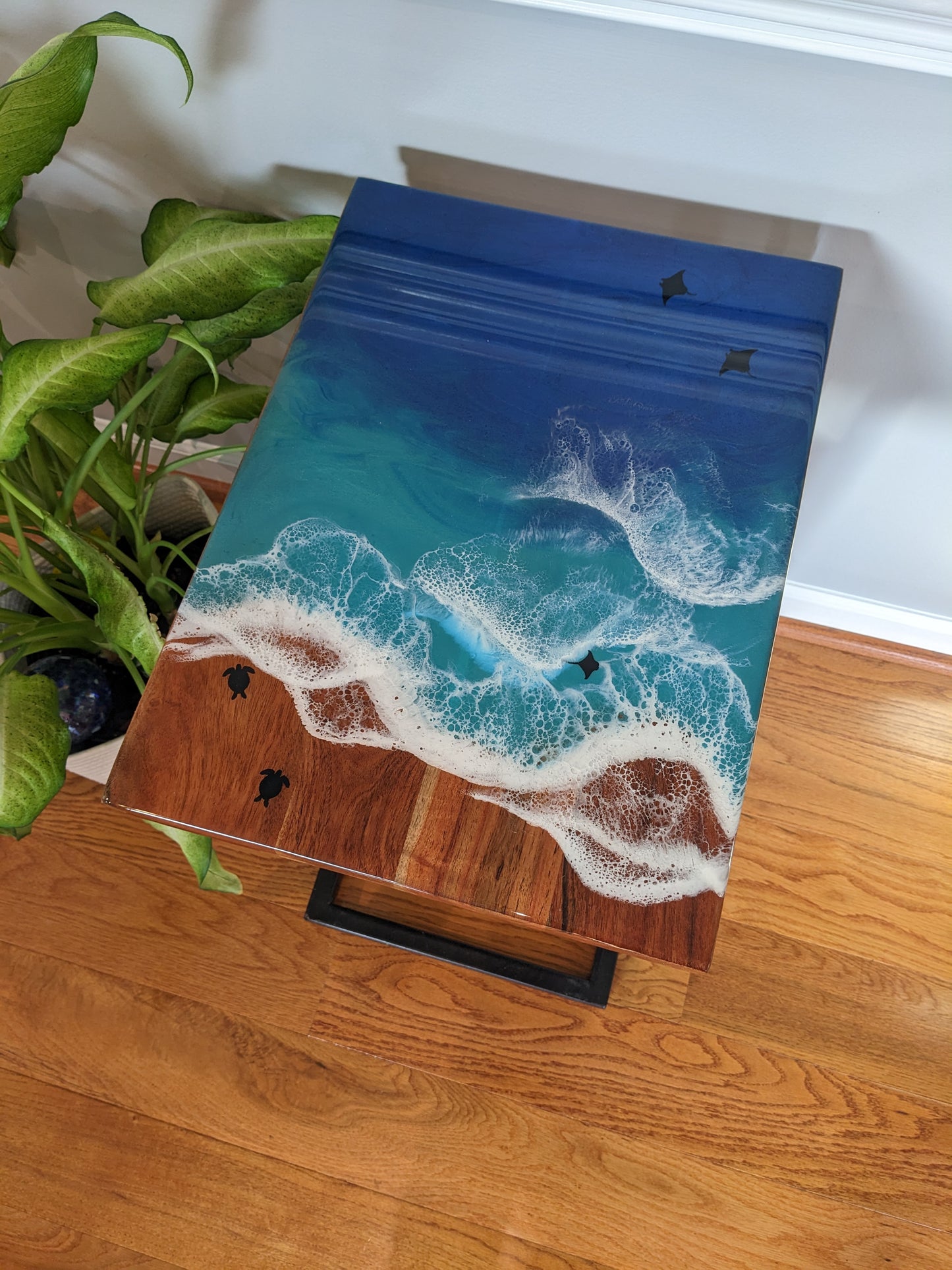 Ocean side table with drawer