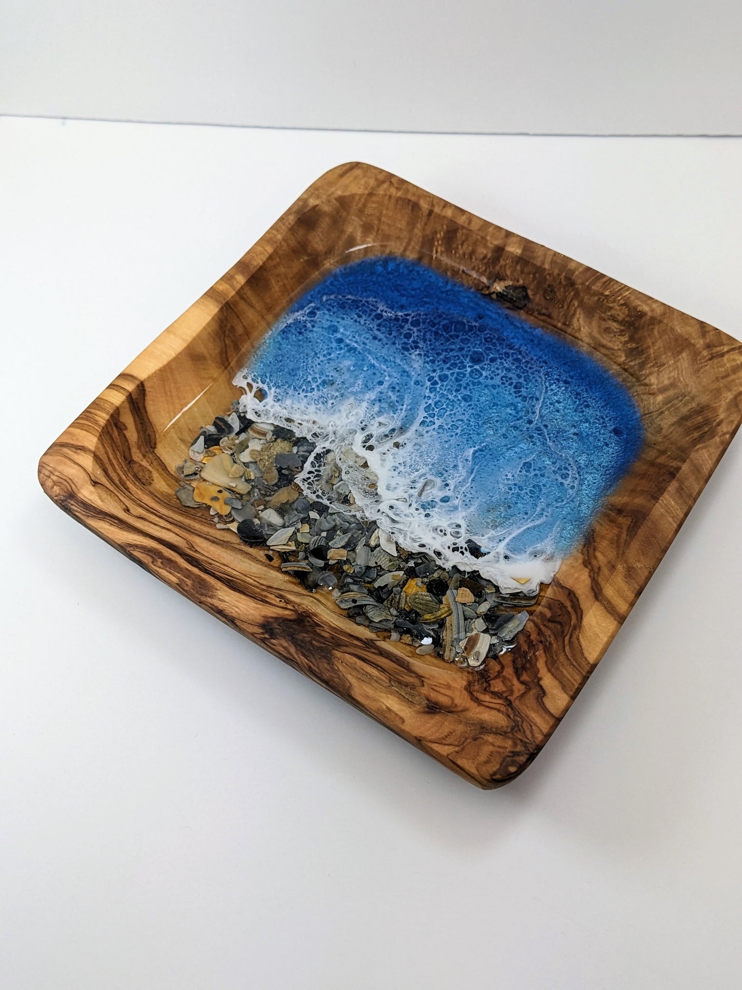 Medium Olive Wood Square