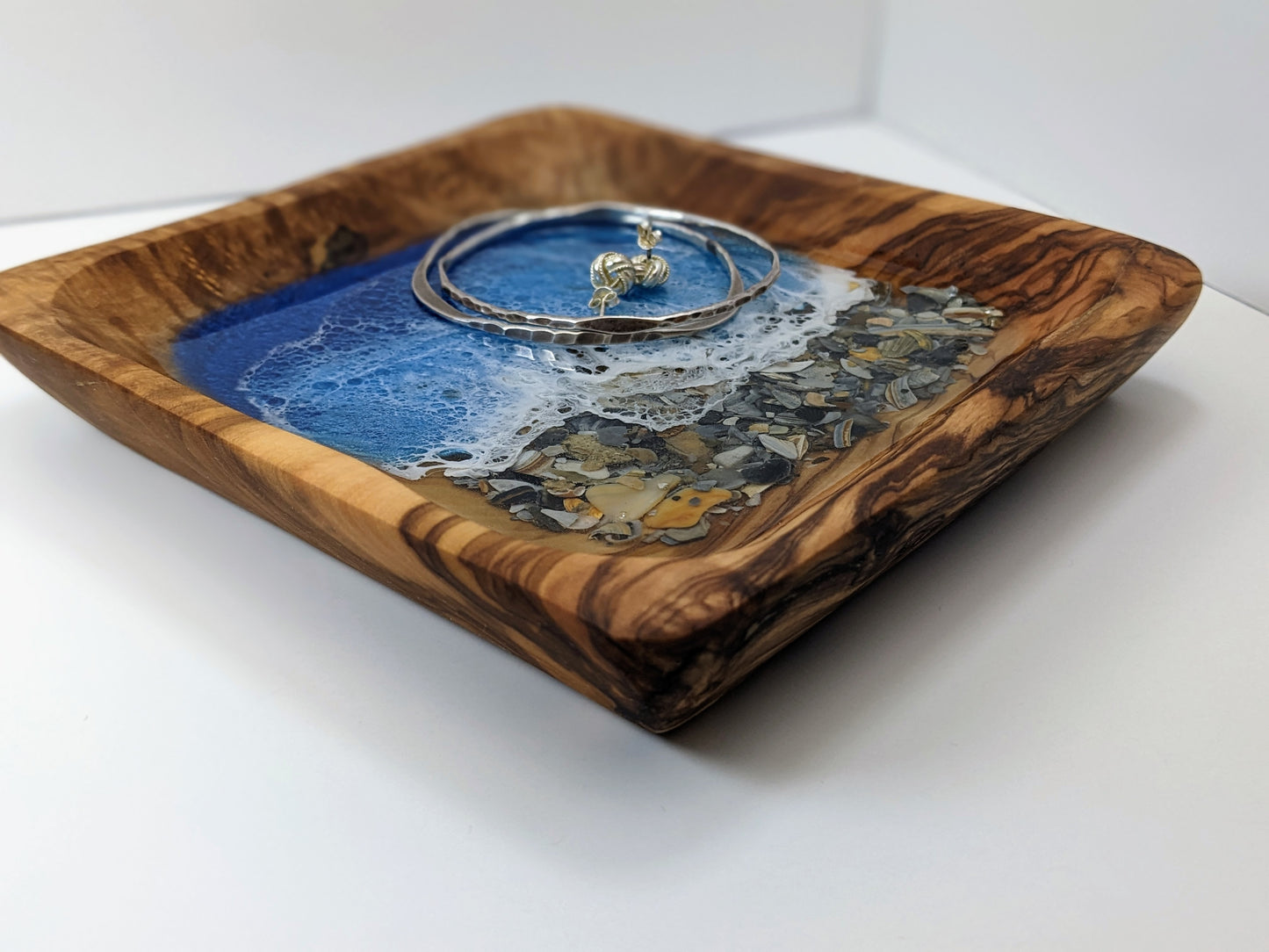 Medium Olive Wood Square