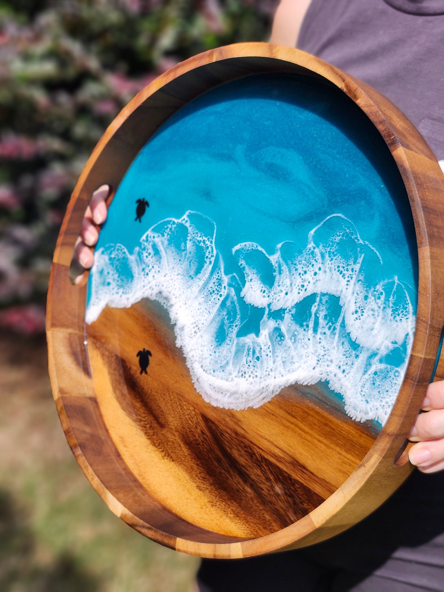 Round Serving Tray (Medium) | Breakfast in Bed Tray | Caribbean Ocean | Coffee Table Tray | Sea Turtles | Unique Ocean-Themed