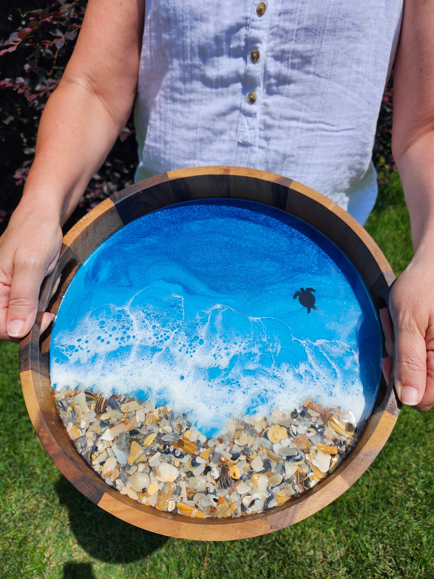 Small Circle Serving Tray| Caribbean Ocean with Crushed Shells