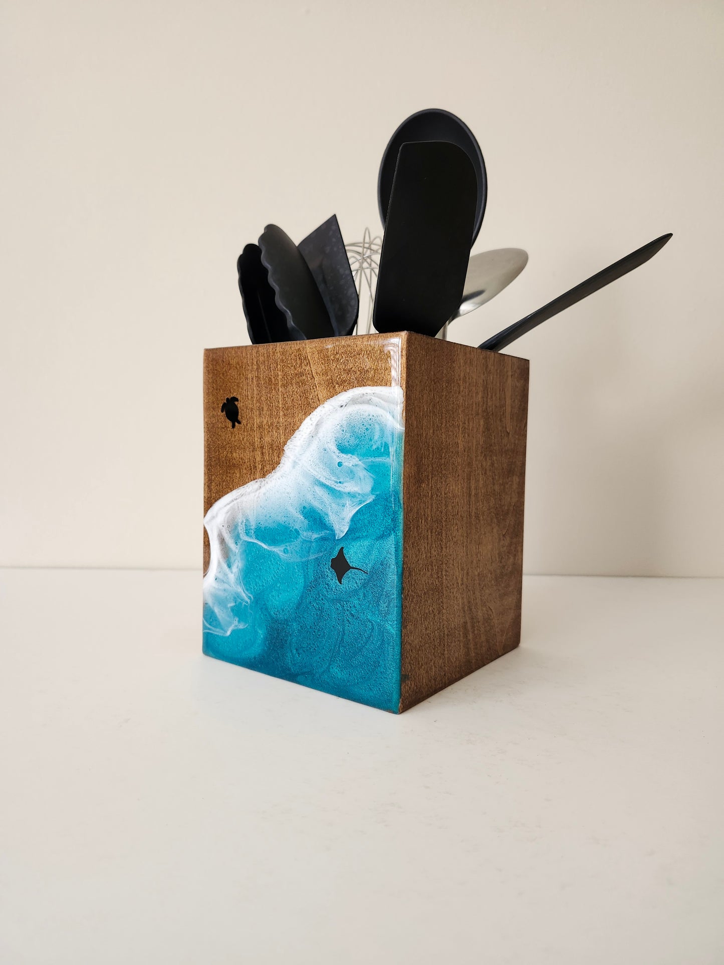 Utensil Holder with Turtle + Stingray | Caribbean Ocean