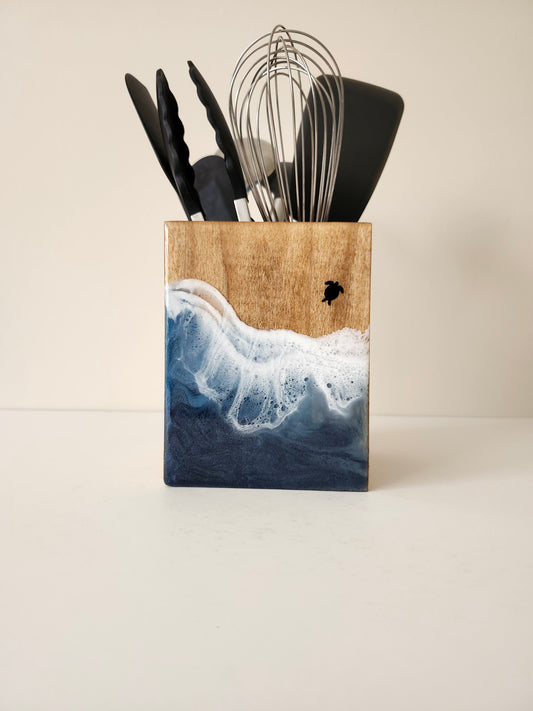 Utensil Holder with turtle | Stormy Ocean