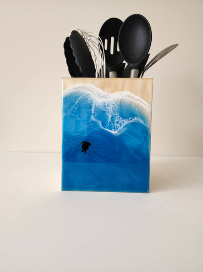 Utensil Holder with Turtle | Pacific Ocean