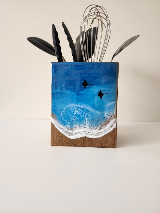 Utensil Holder with Stingrays| Pacific Ocean