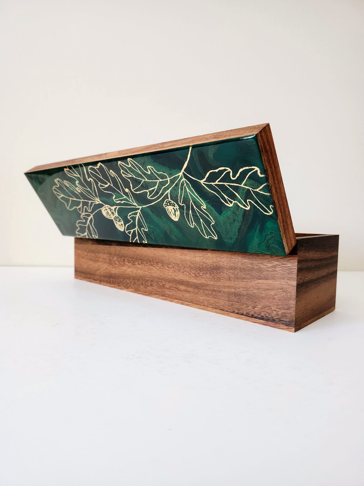 Oak Leaf Tea Box