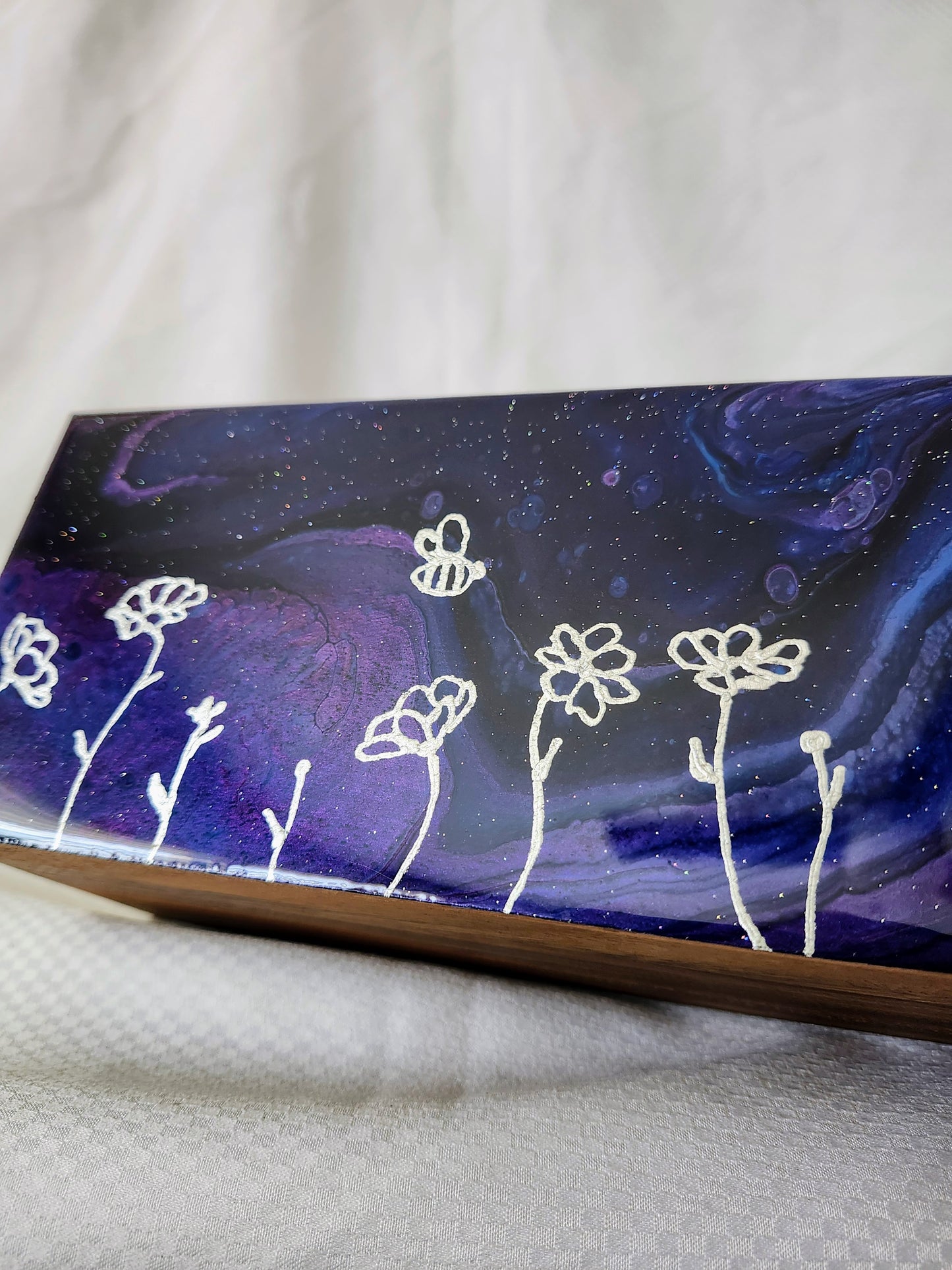 Silver Flower Tea Box (cosmos)