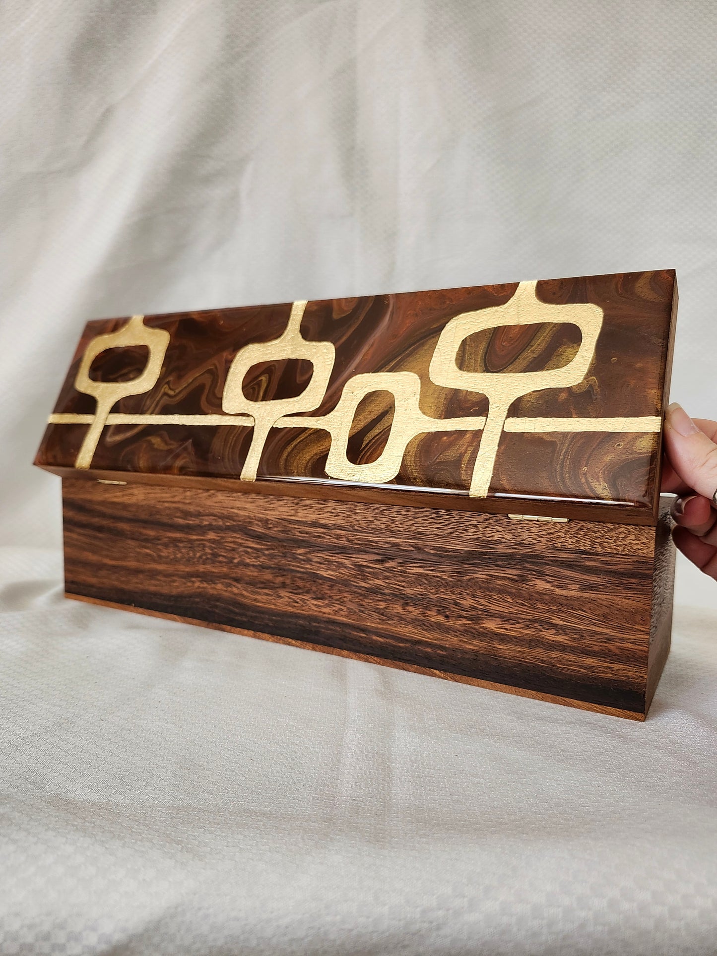 Mid Century Modern Tea Box (gold)