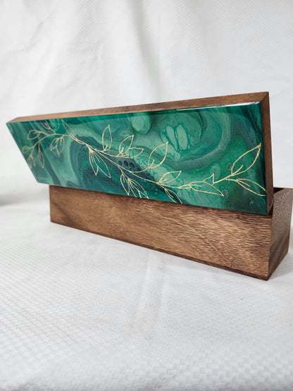 Green and Gold Leaves Tea Box