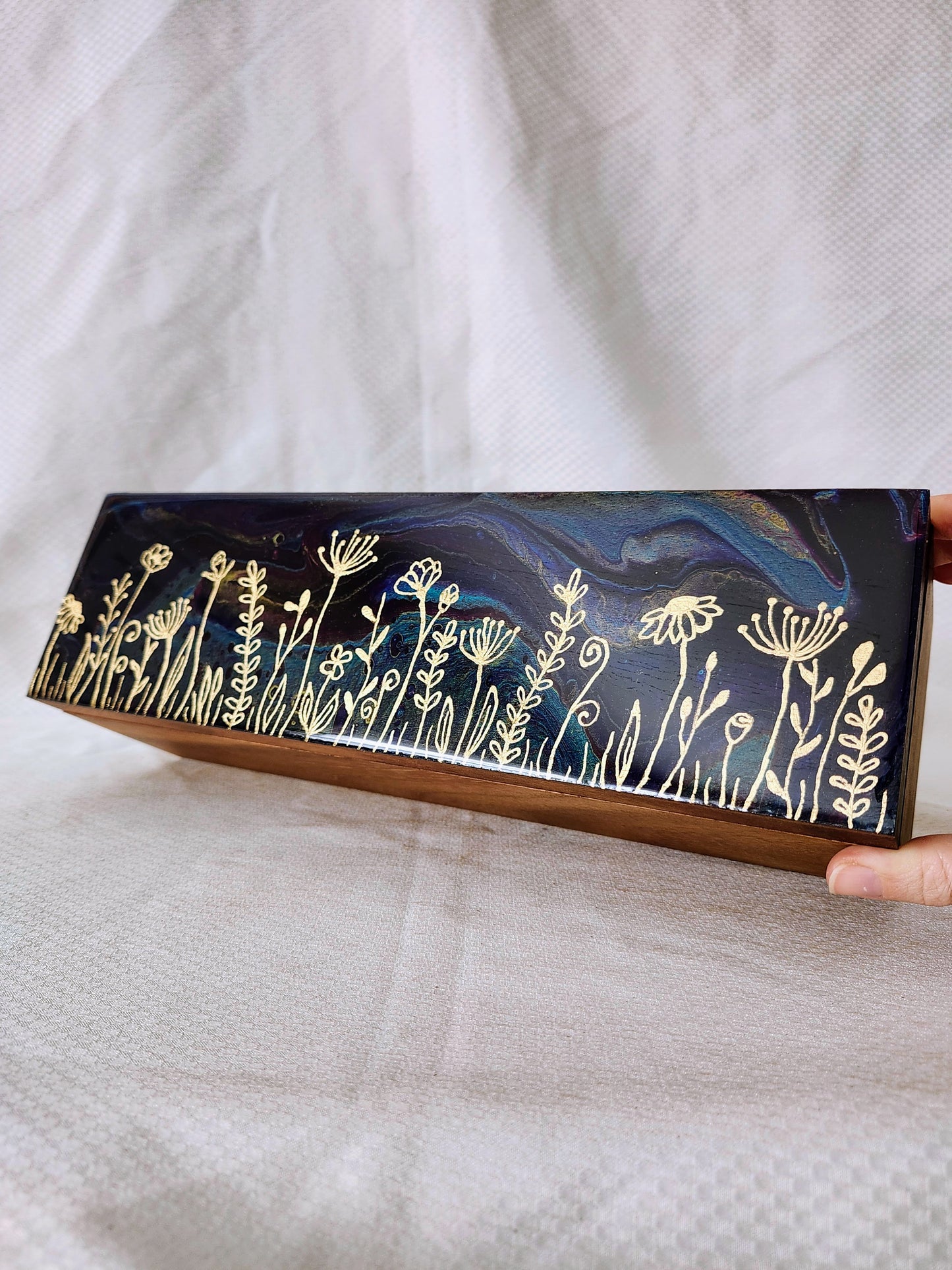 Wild Flower Tea Box (gold)