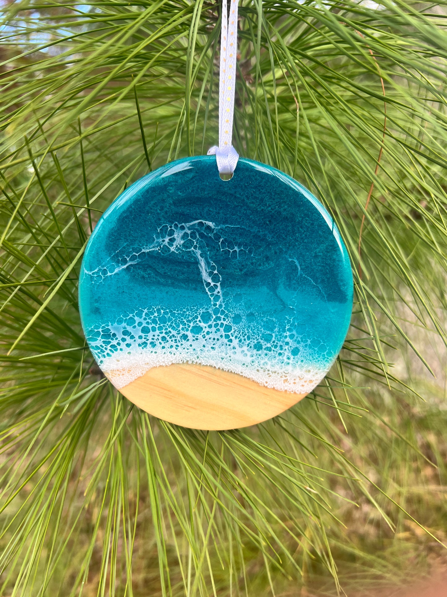 Ornament | Circle Shaped | Various Ocean Colors and Animal Options