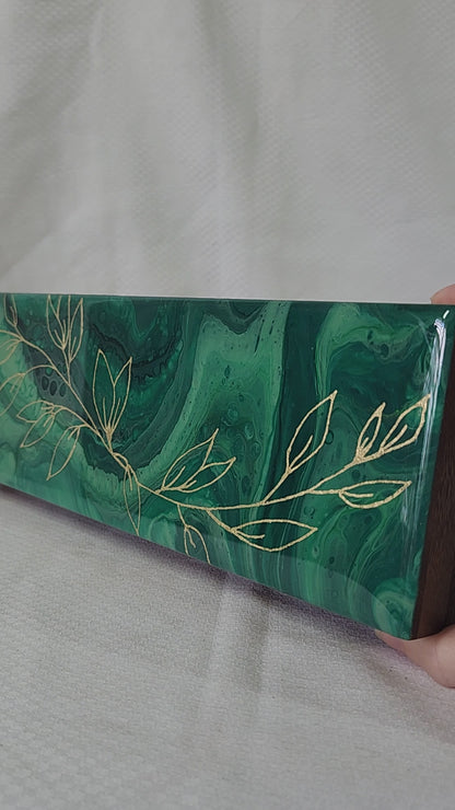 Green and Gold Leaves Tea Box