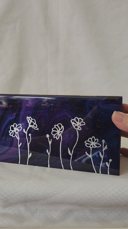 Silver Flower Tea Box (cosmos)