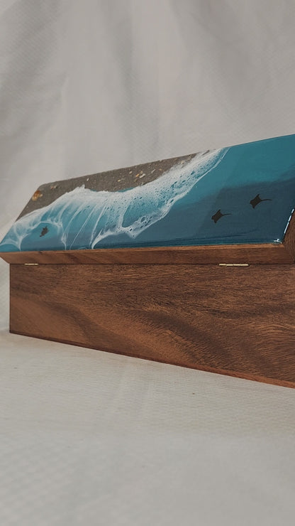 Ocean Tea Box | Texture Beach with Stingrays + Sea Turtle | Caribbean Ocean